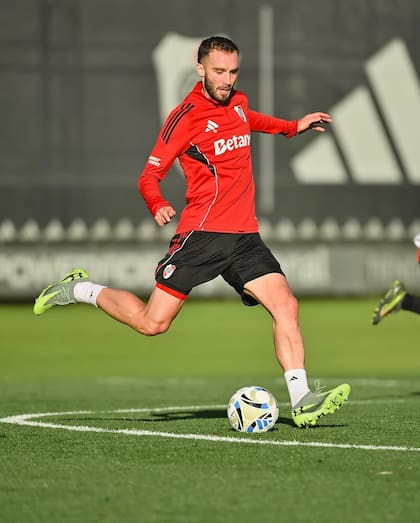 Germán Pezzella, experiencia en la defensa de River