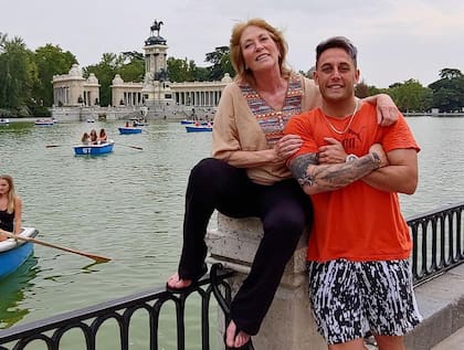 Gerónimo Benavides viajó con su madre