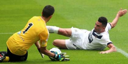 Gerónimo Rulli tuvo un debut con lesión en la Real Sociedad