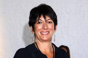 Ghislaine Maxwell era buscada por la justicia estadounidense bajo la acusación de formar parte de la red de tráfico de menores para fines sexuales que encabezaba el multimillonario financista