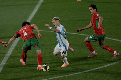 Gianluca Prestianni fue el más desequilibrante en la selección argentina en el primer tiempo vs. Marruecos