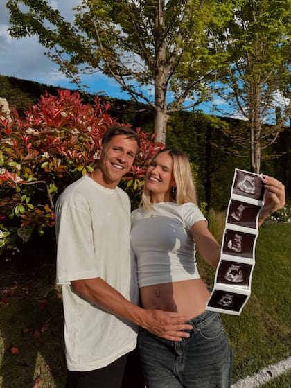 Gianluca Simeone y Eva Bargiela publicaron las primeras fotos que confirman el embarazo