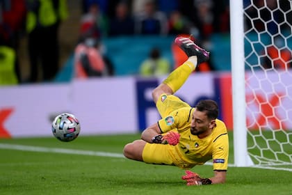 Gianluigi Donnarumma, de figura de Italia en la Eurocopa 2020 a ser señalado por todos.