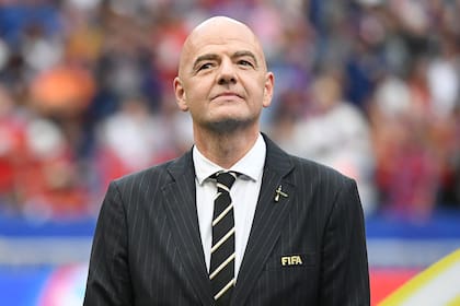 Gianni Infantino, el hombre con quien busca negociar Conmebol