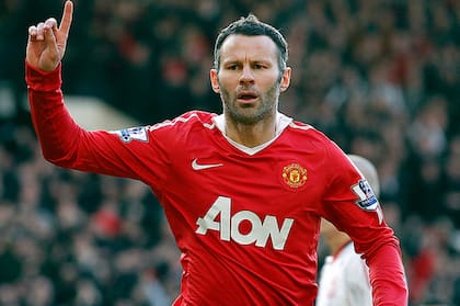 Giggs jugó 963 partidos y logró 35 títulos en 23 temporadas en Manchester United