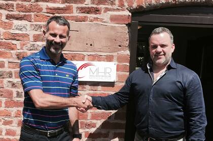 Giggs se transformó en un inversor más de la compañía de transplante capilar