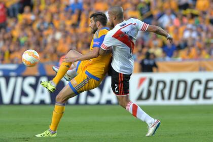 Gignac sufrió la marca de Maidana