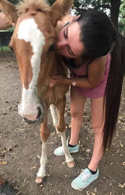 Gilda y Ámbar, "es una potranca muy dulce y cariñosa".