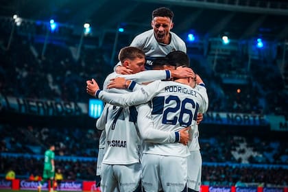 Gimnasia recibe a River después de lograr un gran triunfo en Avellaneda, frente a Racing