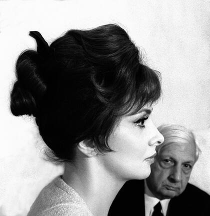 Gina Lollobrigida y Giorgio de Chirico, Roma, 1961.