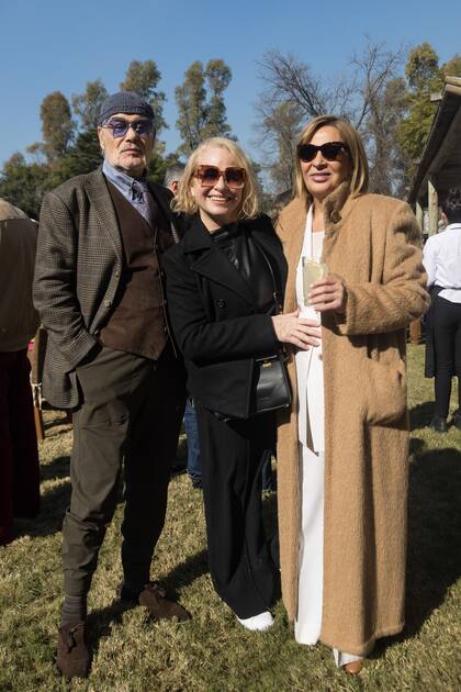 Gino Bogani, Carla Rodríguez y Rosi Flom.