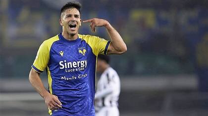Gio Simeone está en la mira de Napoli tras la temporada a puro gol que tuvo en Hellas Verona