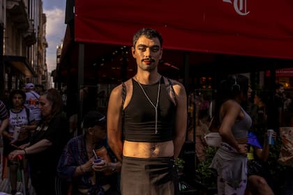 Giordani Taldyki en el desfile del Orgullo