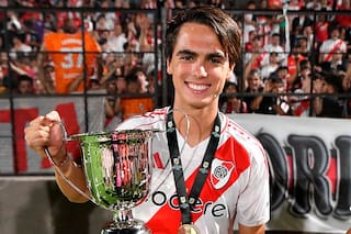 Quién es y cómo juega el volante brasileño de River que Gallardo convocó para el partido ante Lanús