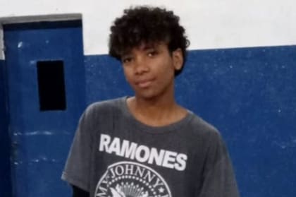 Giovani Mvogo Eteme, el joven de 17 años que apareció sin vida en el complejo cultural Parque de España, en la ciudad de Rosario