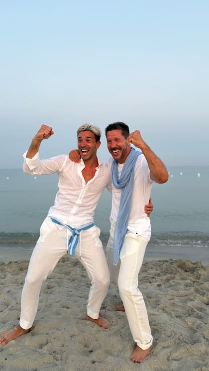 Giovanni y su papá, el Cholo Simeone en el festejo por su cumpleaños número 30