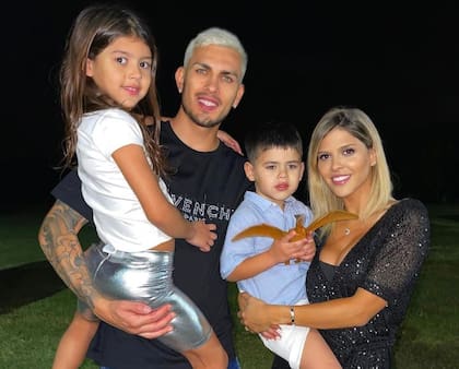 Giovanni y Victoria, los hijos de la feliz pareja: construyeron una familia que la propia Camila no duda en exhibir con orgullo en las redes sociales 