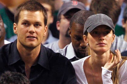 Gisele Bündchen junto al jugador de fútbol americano, Tom Brady