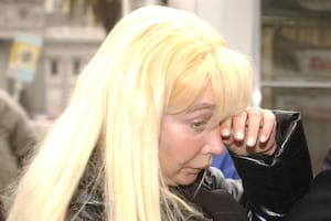 Las cartas eróticas de la "doctora" que enterró al famoso conductor: todos terminaron presos