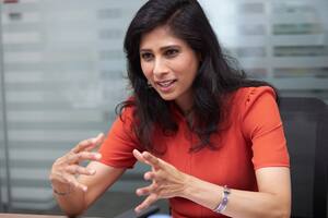 Gita Gopinath, número dos del FMI: "La dolarización no resuelve todos los problemas"