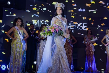 Giulia Zanoni quedó entre las cinco finalistas y tras responder las preguntas del jurado se consagró como la ganadora (Instagram/@giulia._.zanoni)