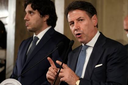 Giuseppe Conte habla con los medios en el Palacio Presidencial Quirinale