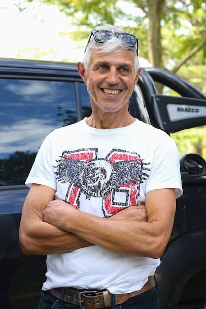 Giusti hoy, dos kilos más delgado que aquellos días de profesional; todos los miércoles, desde hace más de 10 años, el picado con amigos en Albarellos es innegociable