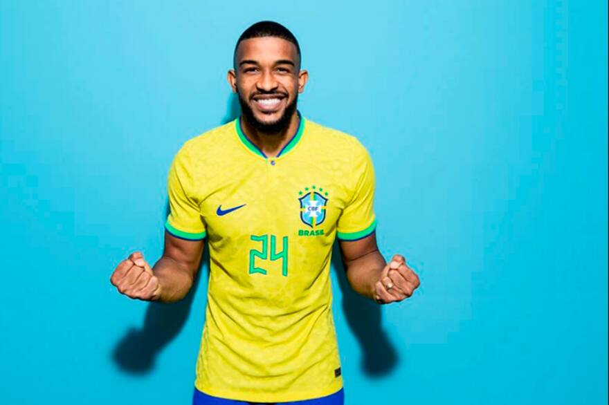 Camisa Brasil – Richarlisson – Eliminatórias Copa Qatar 2022 – Paraguai 0 X  2 Brasil – Autografado Pelo Elenco – Play For a Cause