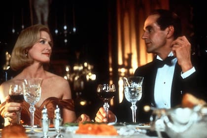 Glen Close y Jeremy Irons interpretan a Sunny y Claus von Bülow en la película Reversal of fortune (Mi secreto me condena), de 1990
