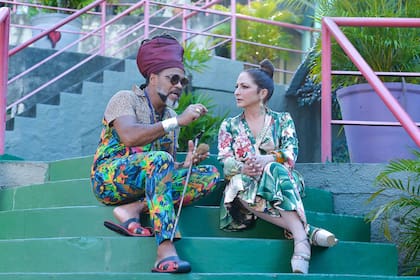 Gloria Estefan y Carlinhos Brown, una de las figuras de la música brasileña que participa del nuevo disco de la cantante