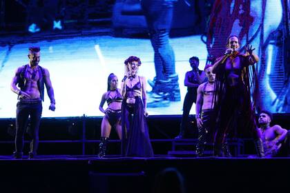 Gloria Carrá y Diego Ramos en Auto Sex