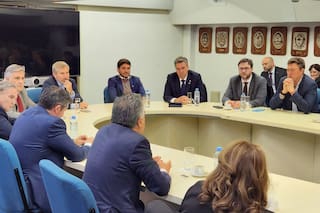 El mutismo de los gobernadores dialoguistas sobre la restitución de Ganancias erosiona acuerdos en Diputados