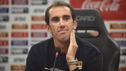 Godín a los 36 años acepta el desafío de jugar en el fútbol argentino