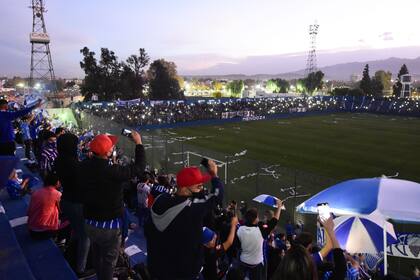 Godoy Cruz deberá pagar una multa de 150.000 pesos por no limitar el ingreso de gente en la cancha
