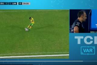 Doble polémica: el insólito penal que dio Darío Herrera y un fallo inesperado que recordó a Palermo