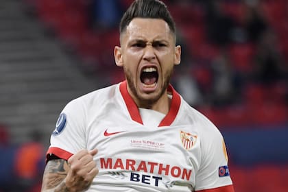Lucas Ocampos, de penal, abrió el marcador para Sevilla ante Bayern Munich