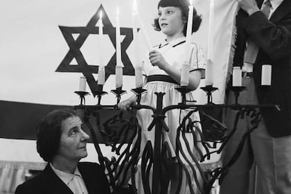 Golda Meir en la conmemoración de los cinco años del Estado de Israel en las Naciones Unidas