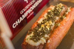 Un hot dog de US$100 en Miami: qué lleva, a qué sabe y por qué los clientes pagan una fortuna