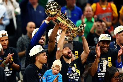 Golden State Warriors se consagró campeón de la última temporada de la NBA