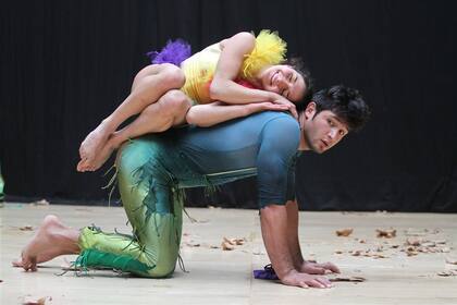 Gómez, Muruaga y la acrobacia como relato poético