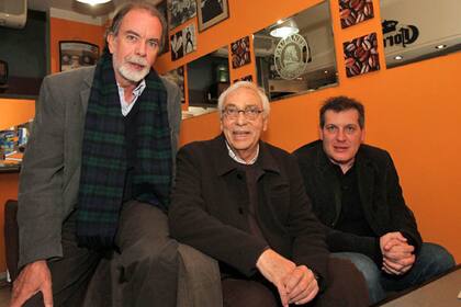 González Fraga y Garrido fueron a ver el espectáculo de Brandoni