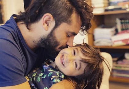 Gonzalo Heredia en una reciente imagen con su hija Alfonsina