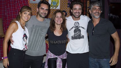 Andrea Pietra, Gonzalo Heredia, Luciano Castro, Nancy Dupláa y Pablo Echarri, unidos por los Stones