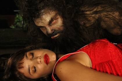 Gonzalo Heredia y Vanesa González, en una tira que no prosperó: Lobo