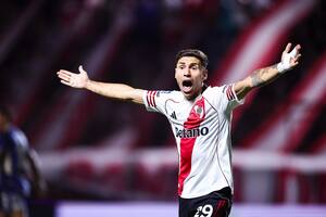 River y Argentinos Juniors protagonizan un duelo intenso y áspero, con dos amonestados en el equipo de Gallardo