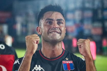 Gonzalo "Pity" Martínez vuelve al Monumental después de casi seis meses y tras convertir ante Racing en la fecha pasada