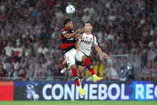 Flamengo se equivocó en la salida, Castillo aprovechó y el Granate sorprende en el Maracaná por la Recopa