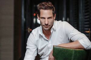 Gonzalo Valenzuela lleva en su espalda un fragmento bíblico vinculado con la pérdida de su hijo Ringo