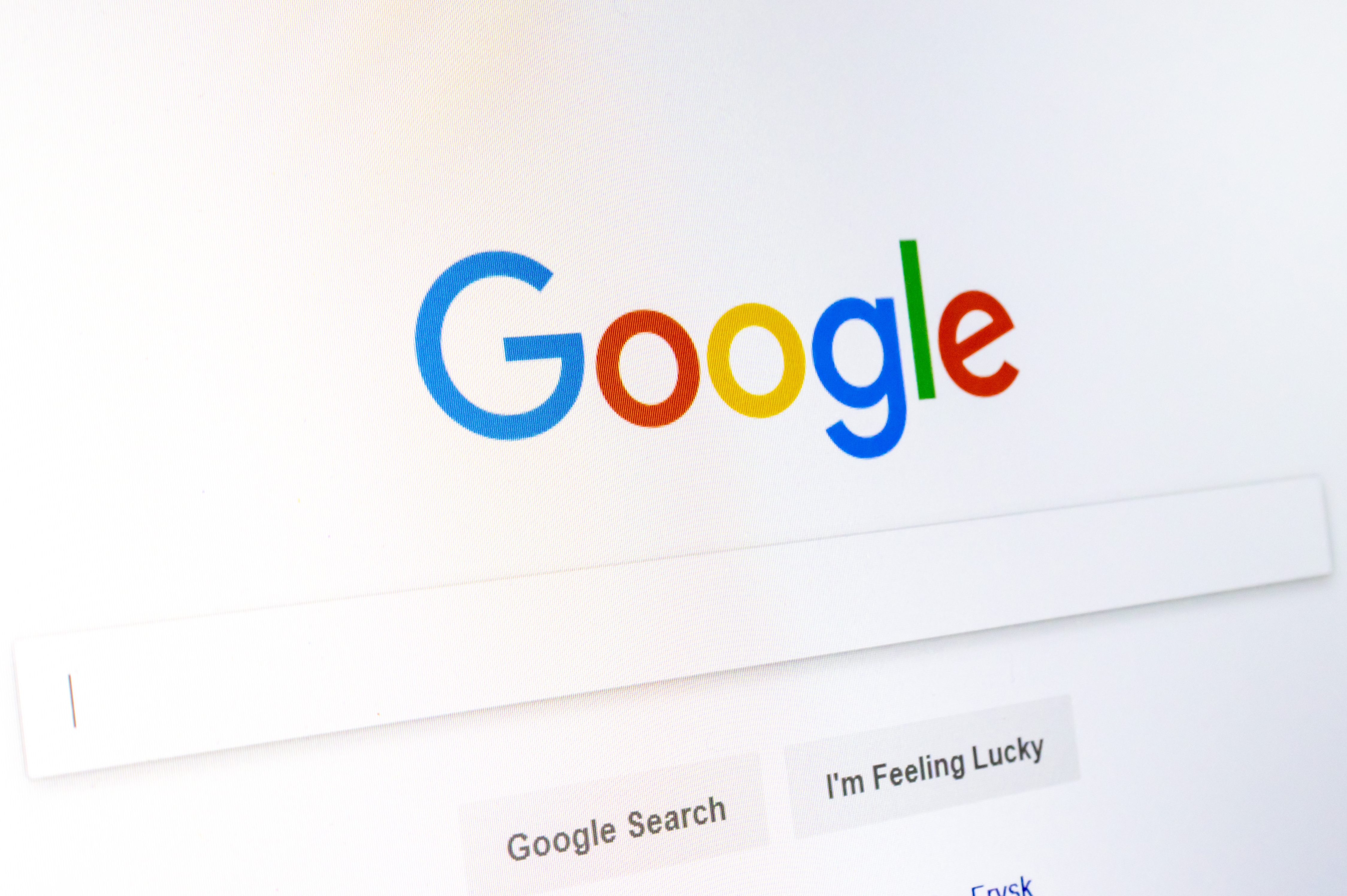 Google permite ocultar los avisos en los resultados de una búsqueda