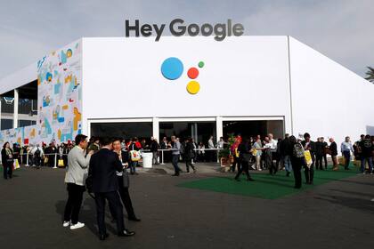 Google pisó fuerte en el CES 2019 de Las Vegas con un pabellón enorme y el distintivo monorriel de la ciudad con la distintiva frase de su asistente virtual